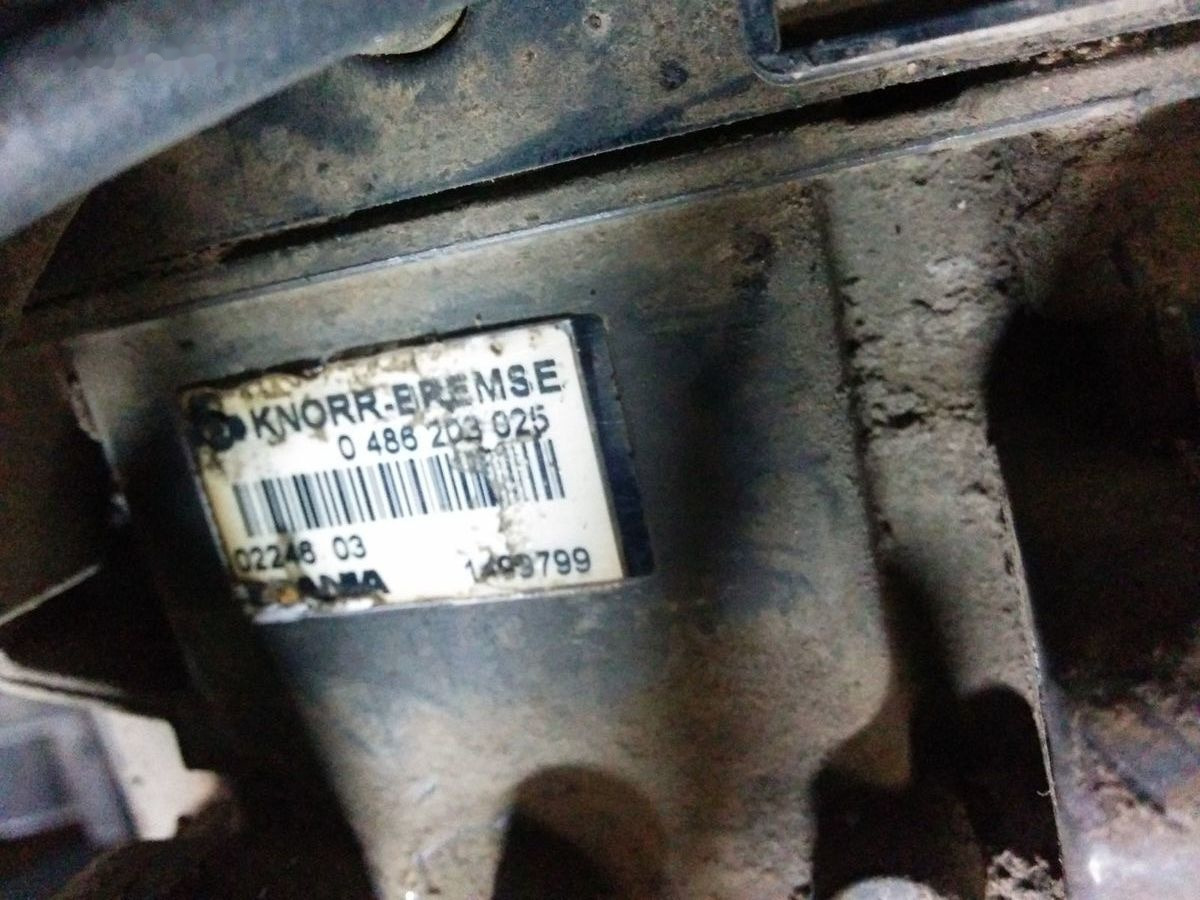 صمام الفرامل - شاحنة Scania Knorr- Bremz 0486203025. 4800010110.486200008.486203033   Scania Volvo: صورة 16