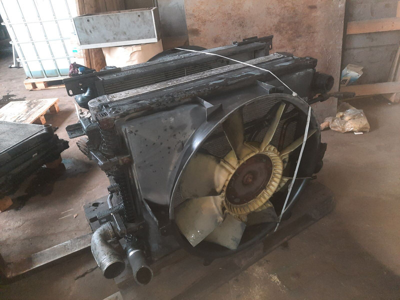 Scania Volvo - مبرد المحرك: صورة 1 Scania Volvo - مبرد المحرك: صورة 1