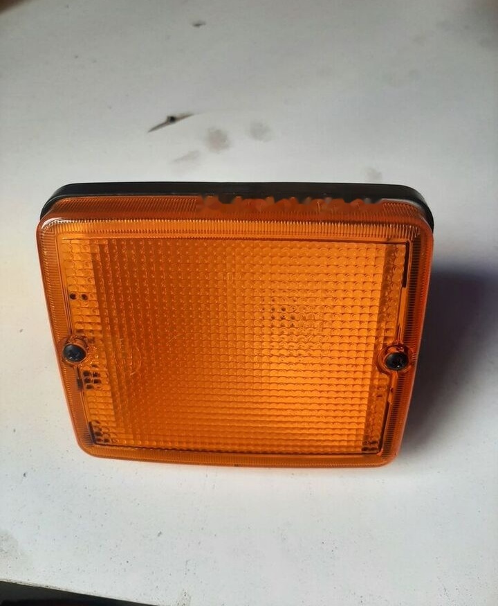 Volvo 1110985 vo 70305322 Volvo 70305322 - إشارة الالتفاف - حافلة: صورة 4 Volvo 1110985 vo 70305322 Volvo 70305322 - إشارة الالتفاف - حافلة: صورة 4