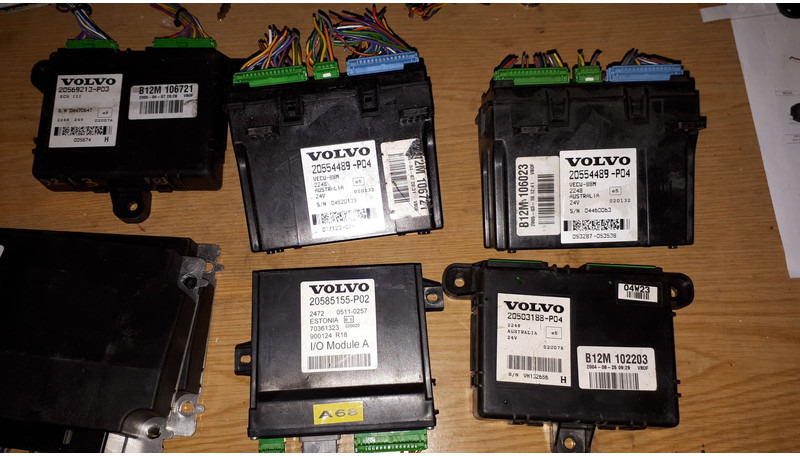 Volvo 20744283-01 .20514900-03. 20585155-P02/20554489-P04/.2050318 - وحدة تحكم الكتروني: صورة 2 Volvo 20744283-01 .20514900-03. 20585155-P02/20554489-P04/.2050318 - وحدة تحكم الكتروني: صورة 2