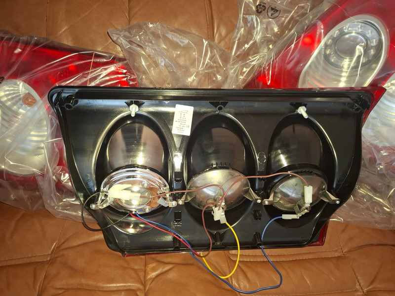 Volvo B12-9700 - أضواء/ إضاءة: صورة 3 Volvo B12-9700 - أضواء/ إضاءة: صورة 3