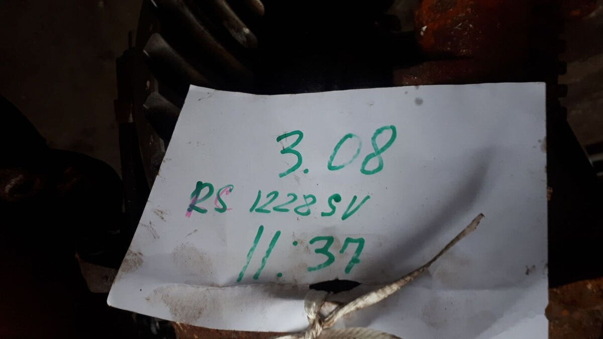 Volvo S91\PP .R9S . A-132 .RSS-1228B . RS1228SV. RS-1228C. RSS1344C. E Volvo B7R - صندوق التروس التفاضلية - حافلة: صورة 3 Volvo S91\PP .R9S . A-132 .RSS-1228B . RS1228SV. RS-1228C. RSS1344C. E Volvo B7R - صندوق التروس التفاضلية - حافلة: صورة 3