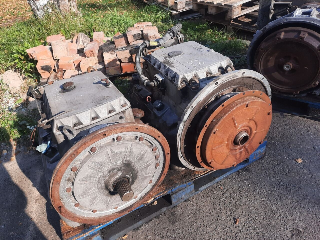 Volvo VOITH 864.5 \ 854.5 \ 854.3E. 864.3E/ 864.3/ 861/ 863 Volvo B12 / B7/ B10 - صندوق التروس - حافلة: صورة 1 Volvo VOITH 864.5 \ 854.5 \ 854.3E. 864.3E/ 864.3/ 861/ 863 Volvo B12 / B7/ B10 - صندوق التروس - حافلة: صورة 1