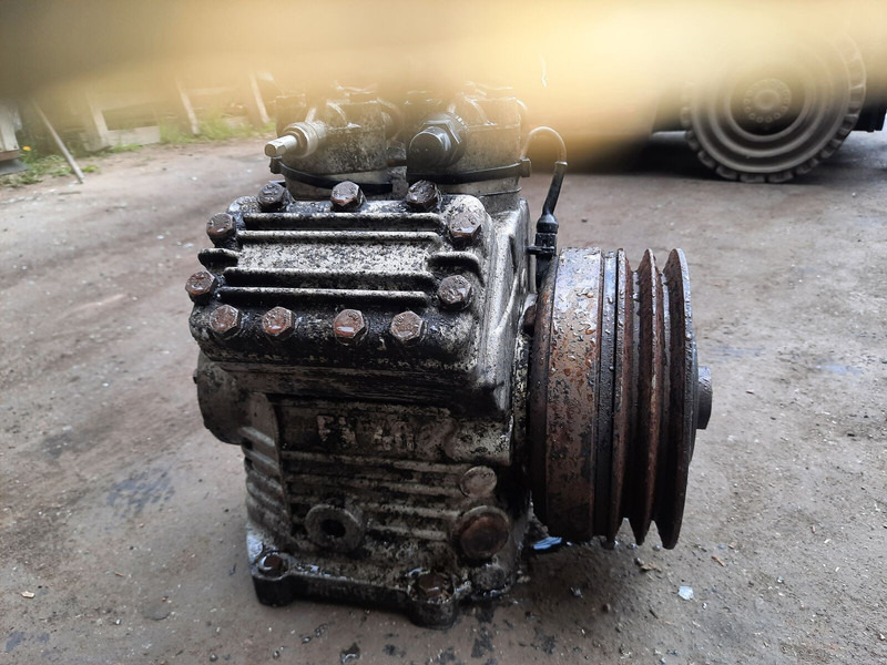 Webasto FK-40 - جزء تكييف الهواء: صورة 1 Webasto FK-40 - جزء تكييف الهواء: صورة 1