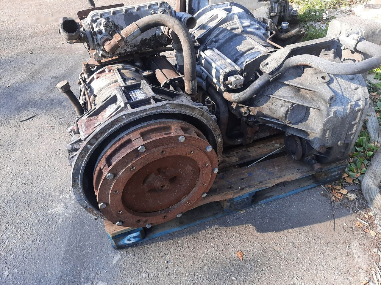 ZF 5HP 590 .5HP602c. 5HP502C . 5HP500 .4HP500 / dlya Mersede Scania Volvo B 6 - صندوق التروس - حافلة: صورة 3 ZF 5HP 590 .5HP602c. 5HP502C . 5HP500 .4HP500 / dlya Mersede Scania Volvo B 6 - صندوق التروس - حافلة: صورة 3