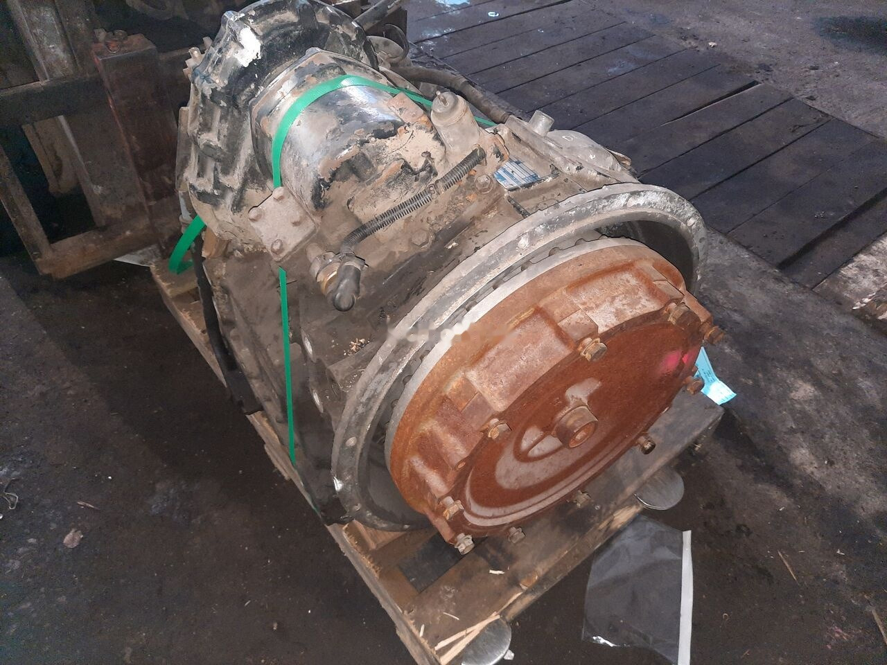 ZF 5HP 590 .5HP602c. 5HP502C . 5HP500 .4HP500 / dlya Mersede Scania Volvo B 6 - صندوق التروس - حافلة: صورة 4 ZF 5HP 590 .5HP602c. 5HP502C . 5HP500 .4HP500 / dlya Mersede Scania Volvo B 6 - صندوق التروس - حافلة: صورة 4