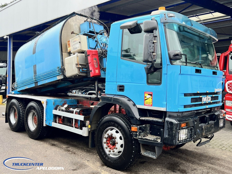Iveco Eurotrakker 260E38 6x4 Big axle, Steel springs, Cursor 13, Bitumen heater 6m3 Richard Henne - شاحنة: صورة 1 Iveco Eurotrakker 260E38 6x4 Big axle, Steel springs, Cursor 13, Bitumen heater 6m3 Richard Henne - شاحنة: صورة 1