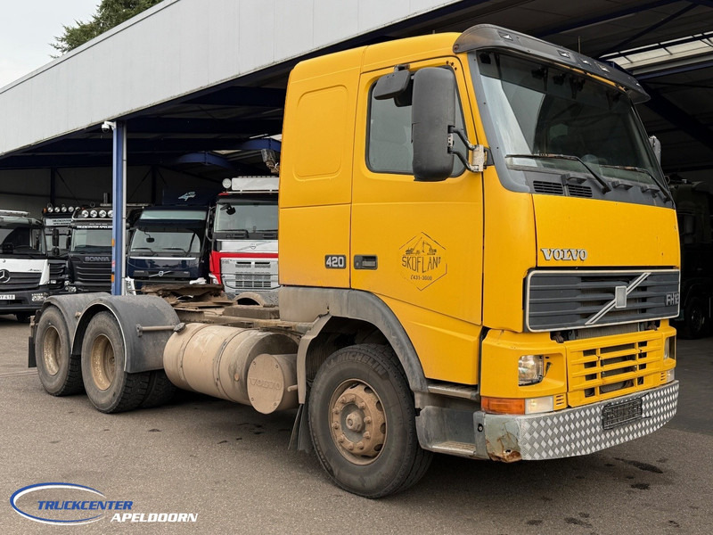 Volvo FH 12 - 420 6x4, Handgeschakeld, Hydrauliek - وحدة جر: صورة 1 Volvo FH 12 - 420 6x4, Handgeschakeld, Hydrauliek - وحدة جر: صورة 1