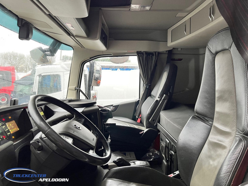 Volvo FH 540 17800 Liter, 4 Compartments, Retarder, Steering axle - شاحنة صهريج: صورة 4 Volvo FH 540 17800 Liter, 4 Compartments, Retarder, Steering axle - شاحنة صهريج: صورة 4