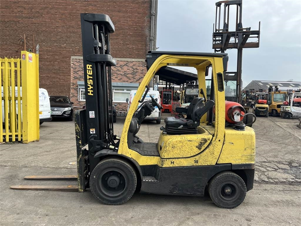 Hyster H3.0FT - رافعة شوكية تعمل بالغاز: صورة 1 Hyster H3.0FT - رافعة شوكية تعمل بالغاز: صورة 1