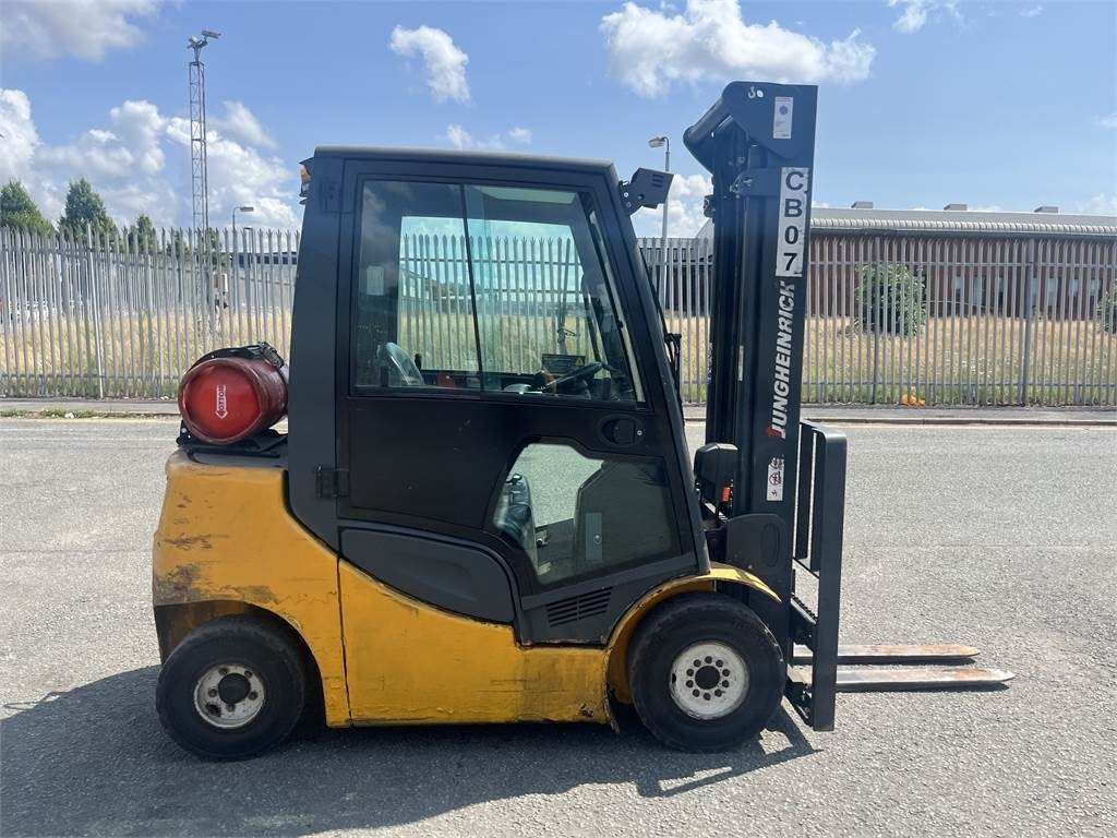 Jungheinrich TFG425S - رافعة شوكية تعمل بالغاز: صورة 4 Jungheinrich TFG425S - رافعة شوكية تعمل بالغاز: صورة 4