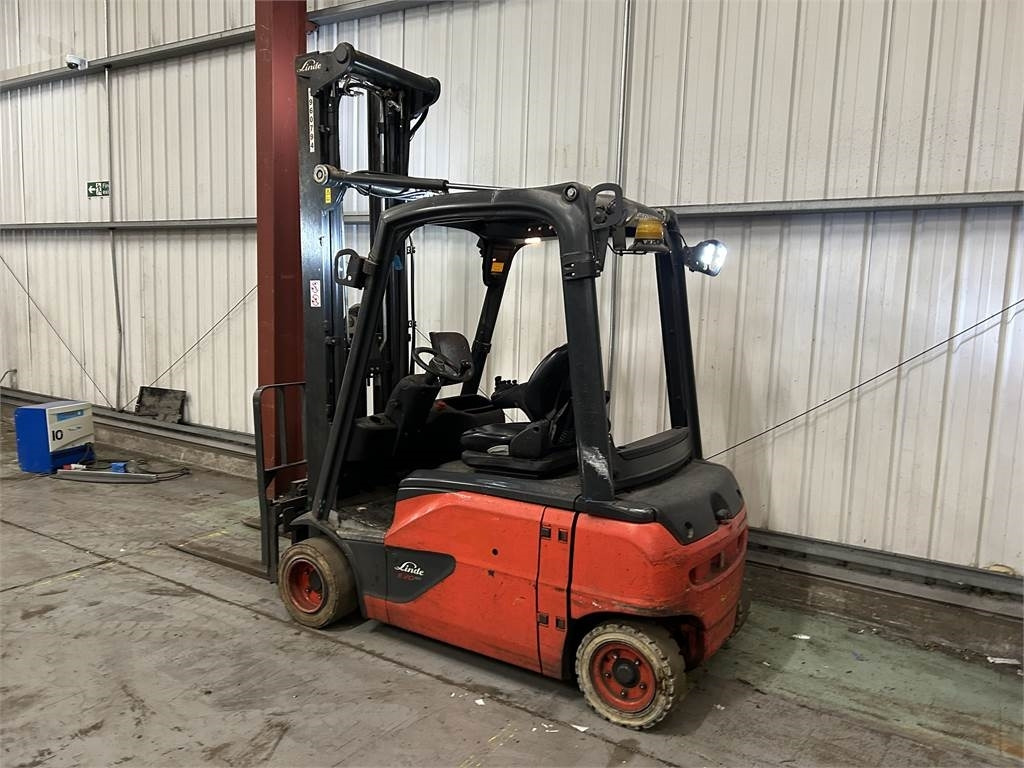 Linde E20PL-02 - رافعة شوكية كهربائية: صورة 3 Linde E20PL-02 - رافعة شوكية كهربائية: صورة 3