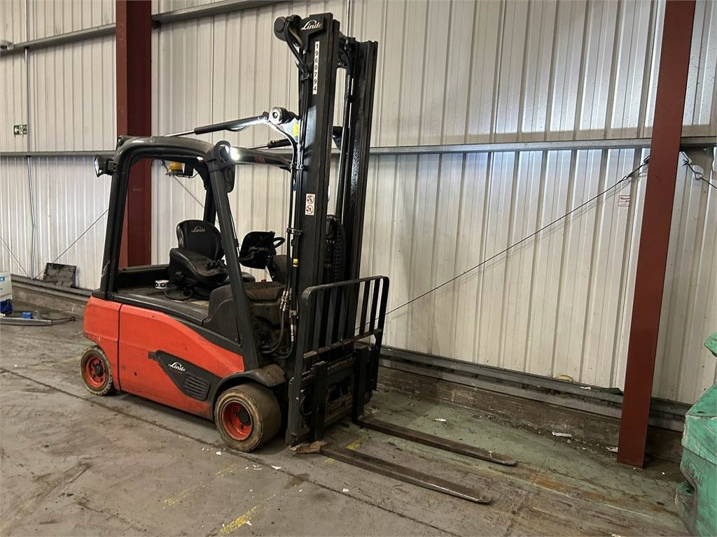 Linde E20PL-02 - رافعة شوكية كهربائية: صورة 4 Linde E20PL-02 - رافعة شوكية كهربائية: صورة 4