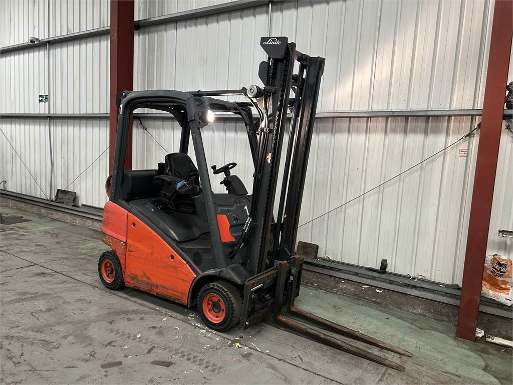 Linde H14T-01 - رافعة شوكية تعمل بالغاز: صورة 4 Linde H14T-01 - رافعة شوكية تعمل بالغاز: صورة 4
