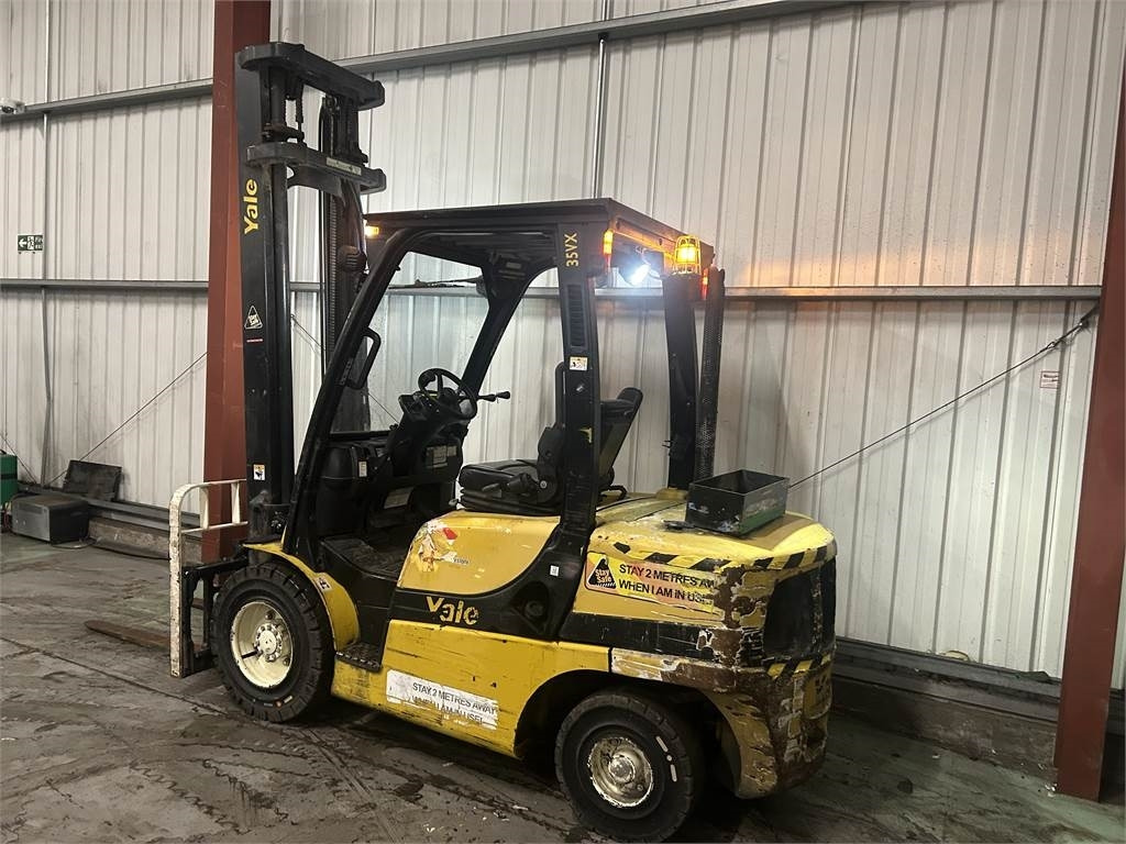 Yale GDP35VX - رافعة شوكية ديزل: صورة 3 Yale GDP35VX - رافعة شوكية ديزل: صورة 3