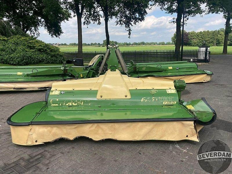 Krone Easy Cut B 1000 CV - EC F 320 CV - جزازة العشب: صورة 2 Krone Easy Cut B 1000 CV - EC F 320 CV - جزازة العشب: صورة 2