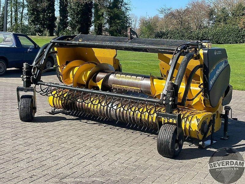 New Holland 273 pick up - مرفق الحصادة: صورة 2 New Holland 273 pick up - مرفق الحصادة: صورة 2