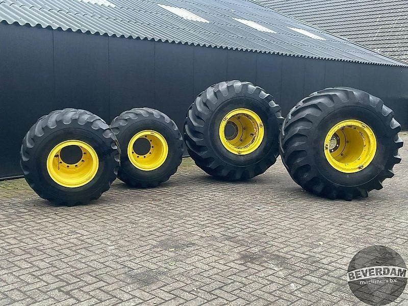 Tianli Terra Flotation 66X43.00R25 48X25.00R20 John Deer - إطارات - الآلات الزراعية: صورة 1 Tianli Terra Flotation 66X43.00R25 48X25.00R20 John Deer - إطارات - الآلات الزراعية: صورة 1