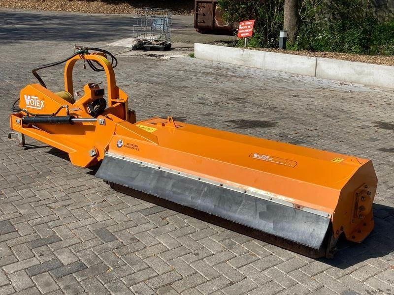 Votex Roadmaster 1902S - جزازة حافة: صورة 3 Votex Roadmaster 1902S - جزازة حافة: صورة 3