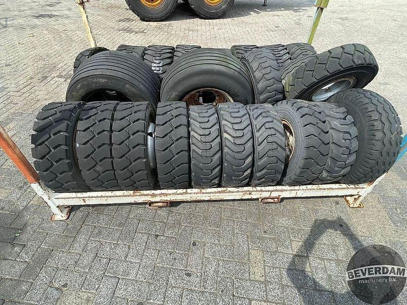 Verschillende banden met velg - إطارات - الآلات الزراعية: صورة 3 Verschillende banden met velg - إطارات - الآلات الزراعية: صورة 3