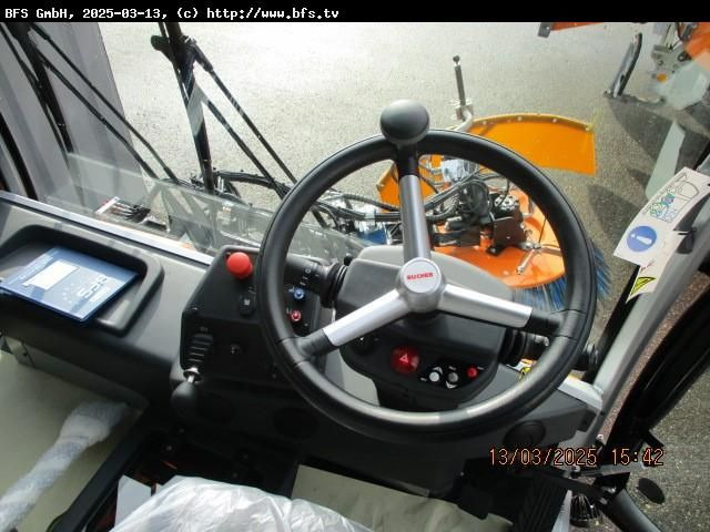 CityCat 5006 Bucher CC5006 beidseitig + Frontbes - سياره كنس شوارع: صورة 4 CityCat 5006 Bucher CC5006 beidseitig + Frontbes - سياره كنس شوارع: صورة 4