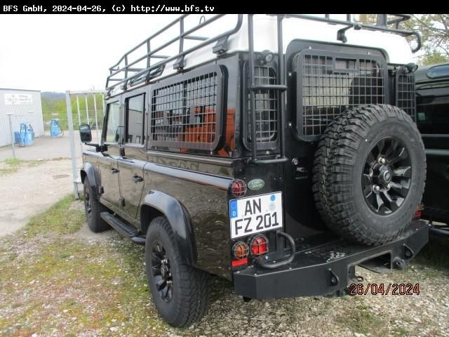 Defender 110 Td4 Land Rover Defender 110 TD4 - سيارة: صورة 2 Defender 110 Td4 Land Rover Defender 110 TD4 - سيارة: صورة 2