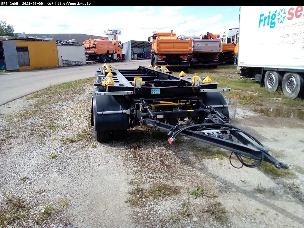 Hüffermann Vario-Carrier HMA 2424 ZB 3-Achs für Absetzmulde - مقطورة هوك ليفت/ لود لوجر: صورة 1 Hüffermann Vario-Carrier HMA 2424 ZB 3-Achs für Absetzmulde - مقطورة هوك ليفت/ لود لوجر: صورة 1