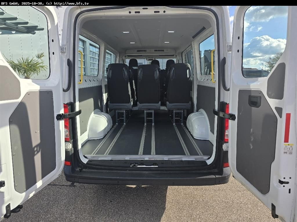 MAN TGE 3.140 4x2 F SB Kleinbus 9-Sitzer - حافلة صغيرة, ميكروباص: صورة 3 MAN TGE 3.140 4x2 F SB Kleinbus 9-Sitzer - حافلة صغيرة, ميكروباص: صورة 3