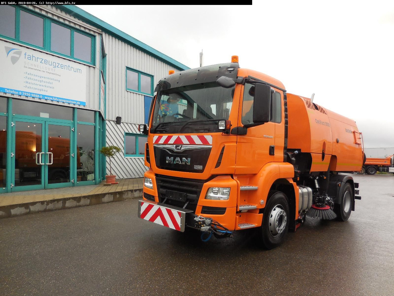 MAN TGS 18.420 4X2 BL Bucher OF 8000 TWIN beidseitig - سياره كنس شوارع: صورة 1 MAN TGS 18.420 4X2 BL Bucher OF 8000 TWIN beidseitig - سياره كنس شوارع: صورة 1