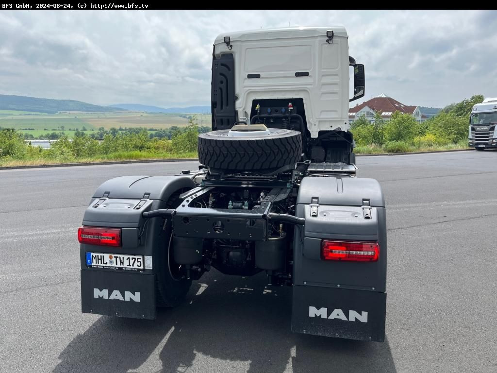 MAN TGS (TG3) 18.520 4x4 BL SA hohe Bauart, Kipphydr - وحدة جر: صورة 2 MAN TGS (TG3) 18.520 4x4 BL SA hohe Bauart, Kipphydr - وحدة جر: صورة 2