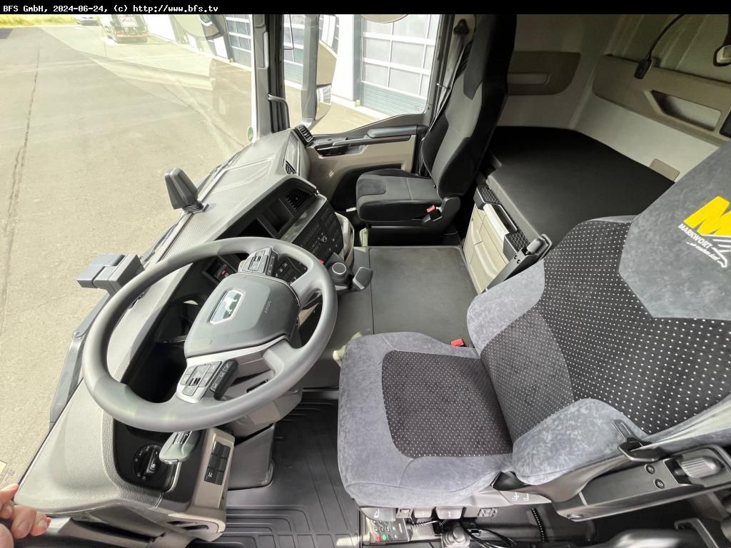 MAN TGS (TG3) 18.520 4x4 BL SA hohe Bauart, Kipphydr - وحدة جر: صورة 4 MAN TGS (TG3) 18.520 4x4 BL SA hohe Bauart, Kipphydr - وحدة جر: صورة 4