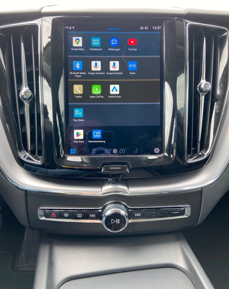 Volvo XC 60 XC60 Momentum Pro AWD - سيارة دفع رباعي: صورة 5 Volvo XC 60 XC60 Momentum Pro AWD - سيارة دفع رباعي: صورة 5