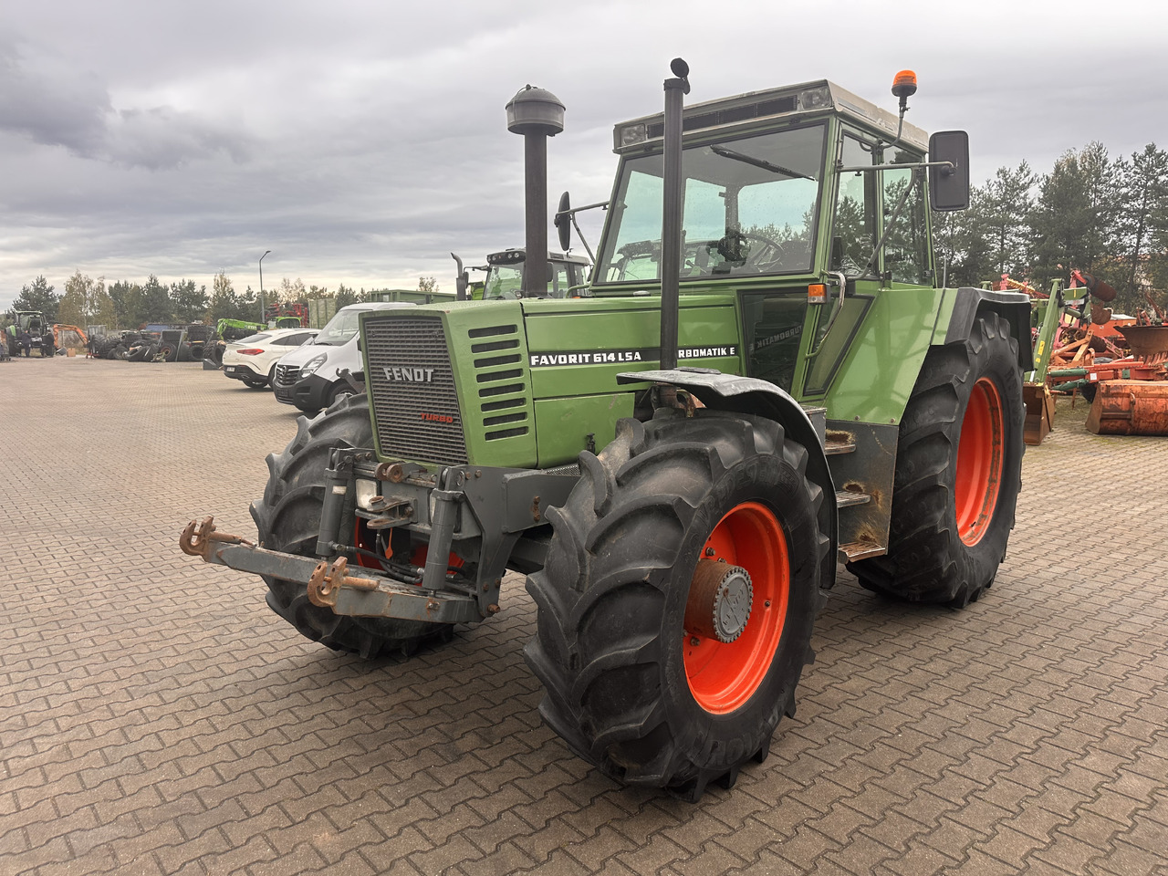 FENDT Favorit 614 LSA TURBOMATIK E - جرار: صورة 2 FENDT Favorit 614 LSA TURBOMATIK E - جرار: صورة 2