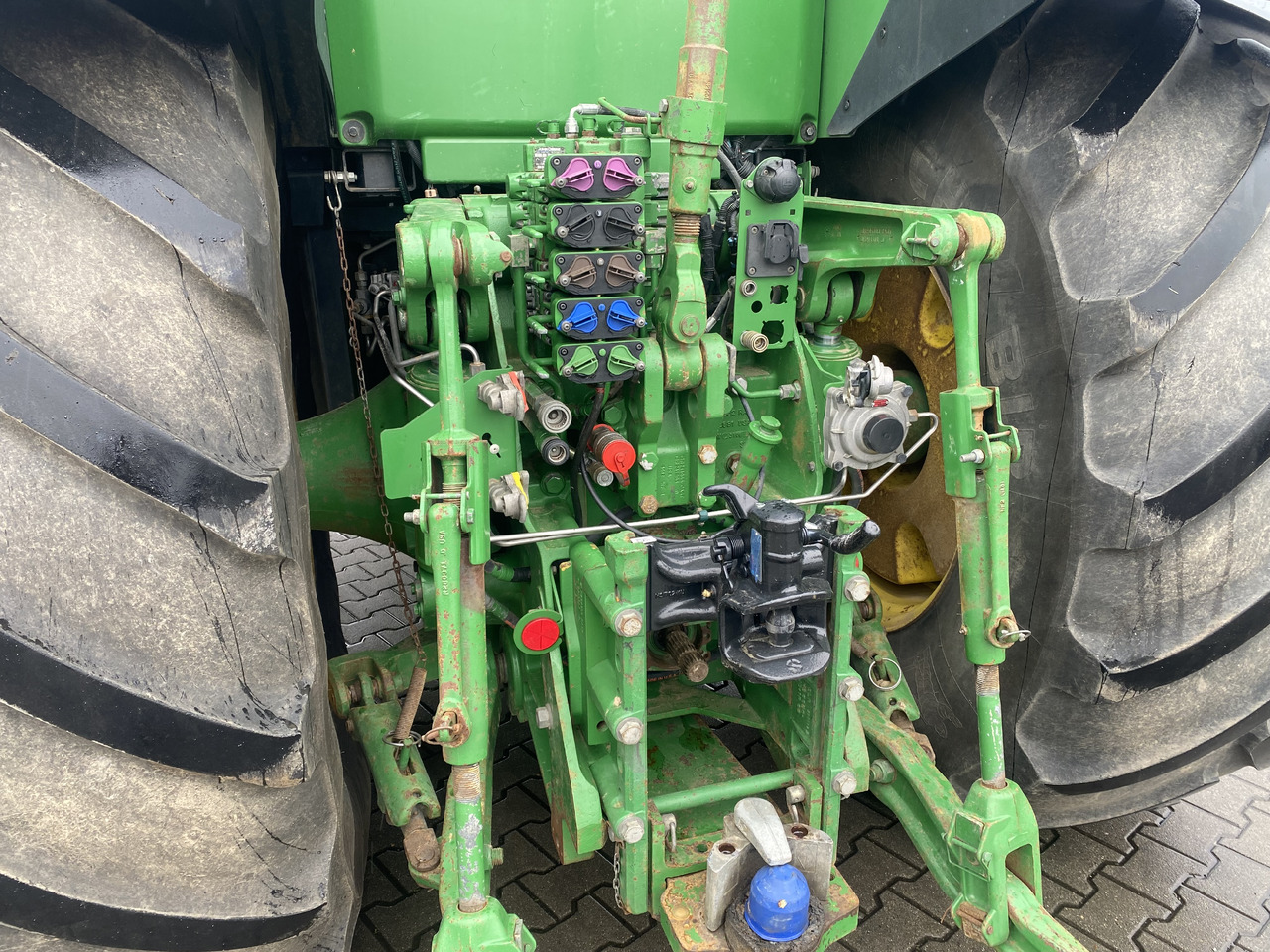 John Deere 8335 R AutoPower 50 km/h 370 PS - جرار: صورة 4 John Deere 8335 R AutoPower 50 km/h 370 PS - جرار: صورة 4