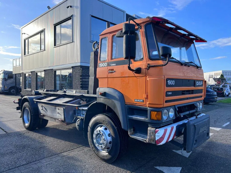 DAF 1900 TURBO 4X4 HOOKLIFT - شاحنة ذات خطاف: صورة 3 DAF 1900 TURBO 4X4 HOOKLIFT - شاحنة ذات خطاف: صورة 3
