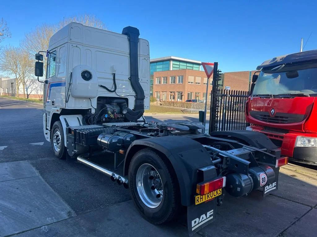 DAF 95.400 4X2 RESTORED/RESTAURIERT/GERESTAUREERD - وحدة جر: صورة 4 DAF 95.400 4X2 RESTORED/RESTAURIERT/GERESTAUREERD - وحدة جر: صورة 4