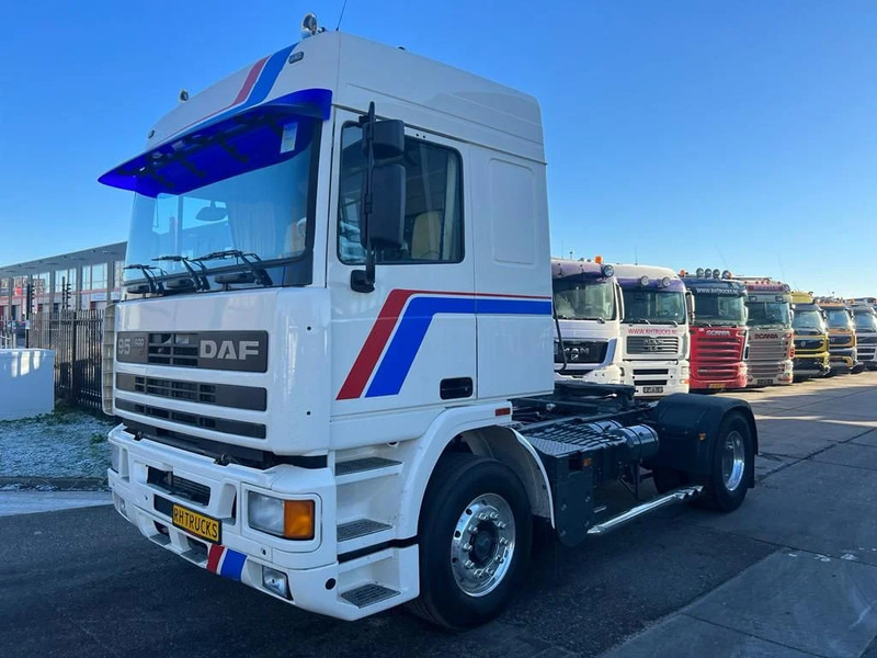 DAF 95.400 4X2 RESTORED/RESTAURIERT/GERESTAUREERD - وحدة جر: صورة 3 DAF 95.400 4X2 RESTORED/RESTAURIERT/GERESTAUREERD - وحدة جر: صورة 3