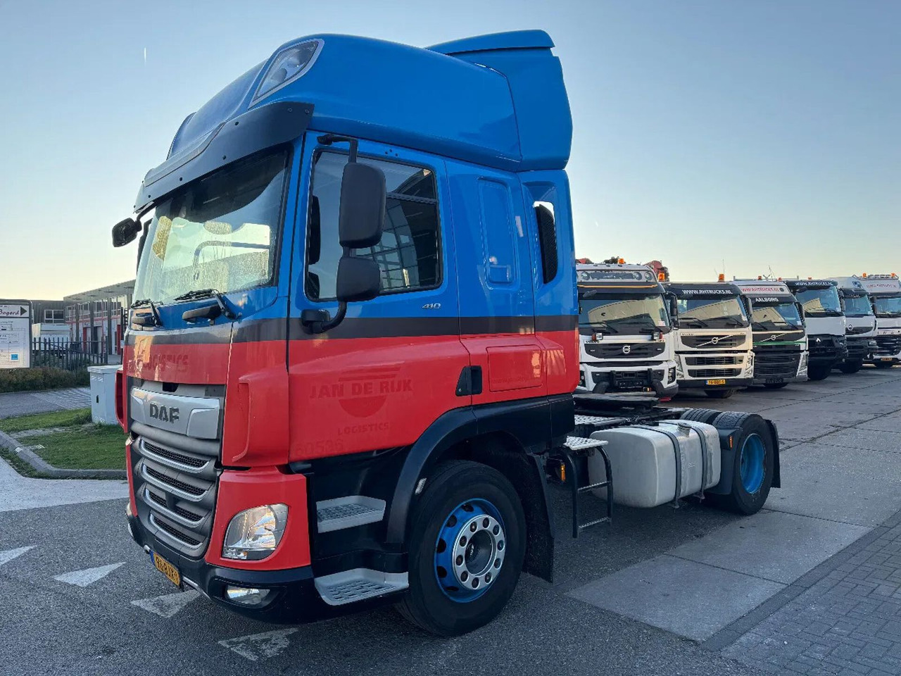 DAF CF 410 4X2 STANDARD EURO 6 FRIDGE - وحدة جر: صورة 1 DAF CF 410 4X2 STANDARD EURO 6 FRIDGE - وحدة جر: صورة 1