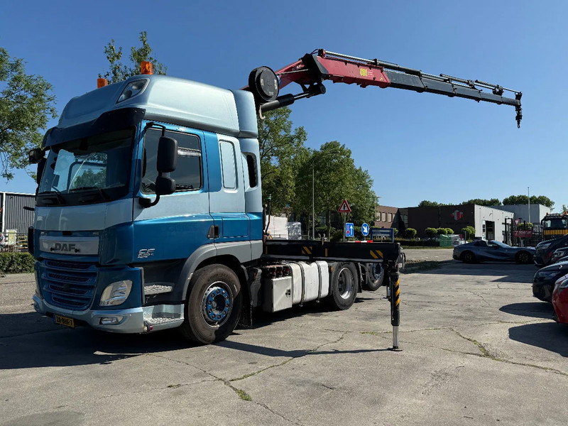 DAF CF 440 6X2 EURO 6 + HMF 3220-K5 REMOTE 5E & 6E FUNCTIE - وحدة جر: صورة 1 DAF CF 440 6X2 EURO 6 + HMF 3220-K5 REMOTE 5E & 6E FUNCTIE - وحدة جر: صورة 1