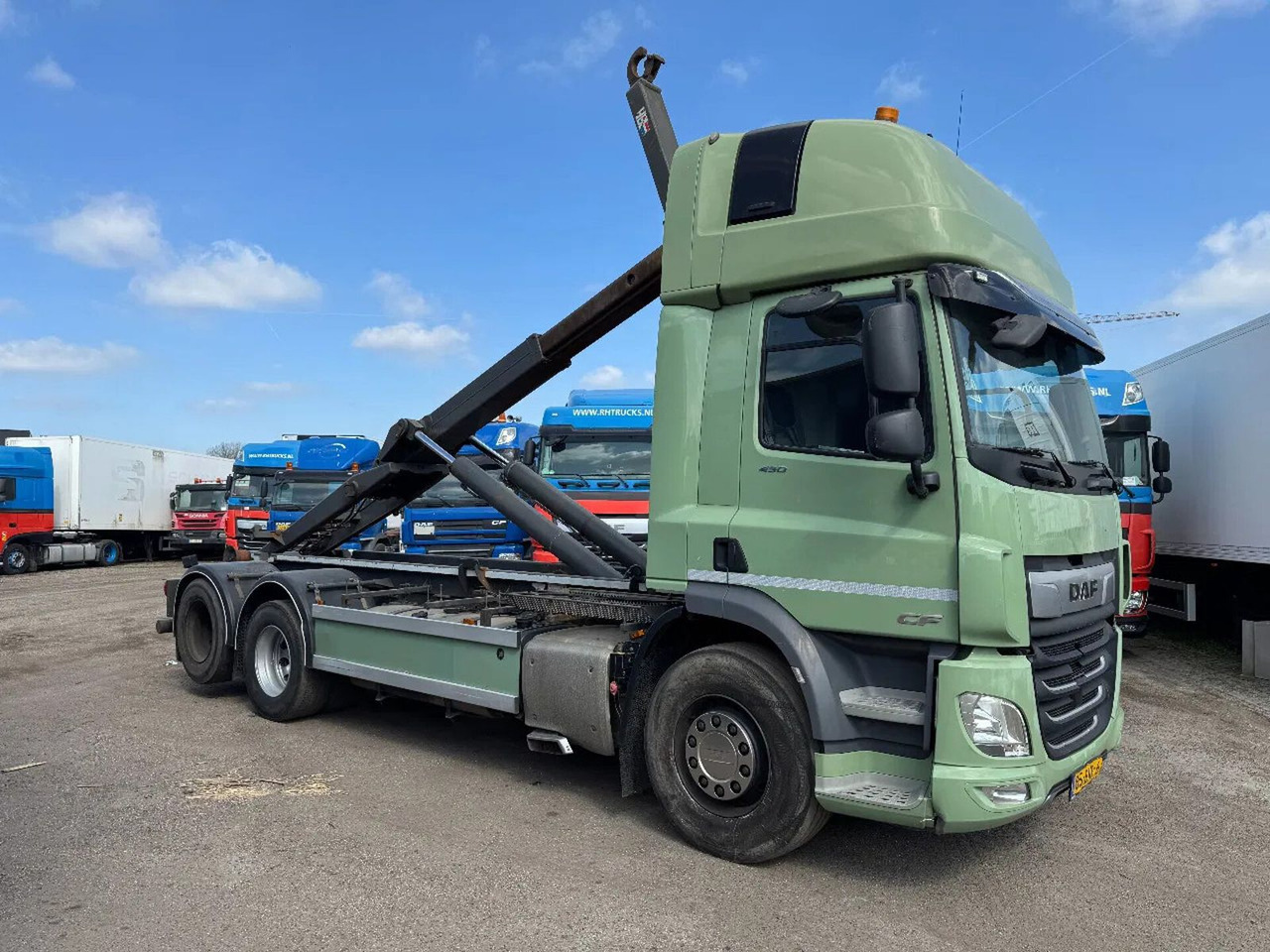 DAF CF 450 6X2 EURO 6 VDL 21T HOOK LIFTING AXLE - شاحنة ذات خطاف: صورة 2 DAF CF 450 6X2 EURO 6 VDL 21T HOOK LIFTING AXLE - شاحنة ذات خطاف: صورة 2