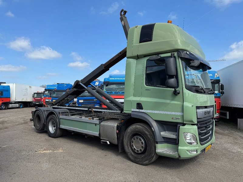 DAF CF 450 6X2 EURO 6 VDL 21T HOOK LIFTING AXLE - شاحنة ذات خطاف: صورة 2 DAF CF 450 6X2 EURO 6 VDL 21T HOOK LIFTING AXLE - شاحنة ذات خطاف: صورة 2