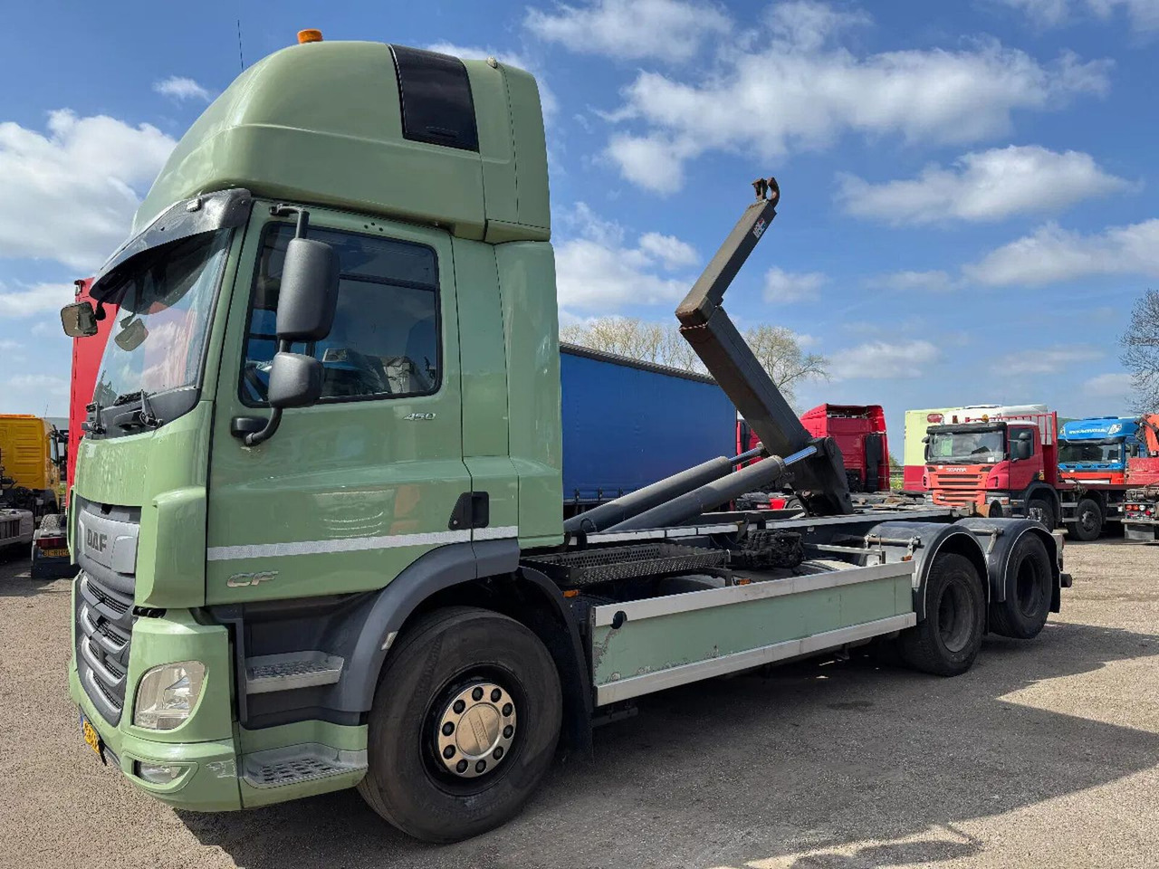 DAF CF 450 6X2 EURO 6 VDL 21T HOOK LIFTING AXLE - شاحنة ذات خطاف: صورة 4 DAF CF 450 6X2 EURO 6 VDL 21T HOOK LIFTING AXLE - شاحنة ذات خطاف: صورة 4