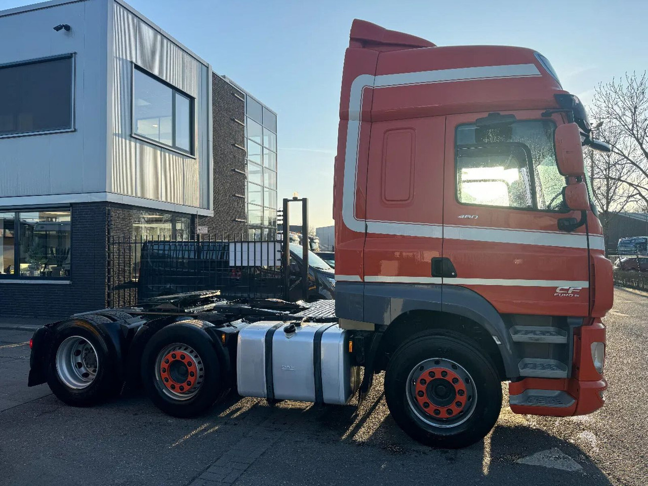 DAF CF 460 6X2 - EURO 6 + LIFT/STEERING AXLE DAF CF 460 6X2 - EURO 6 + LIFT/STEERING AXLE - وحدة جر: صورة 4 DAF CF 460 6X2 - EURO 6 + LIFT/STEERING AXLE DAF CF 460 6X2 - EURO 6 + LIFT/STEERING AXLE - وحدة جر: صورة 4