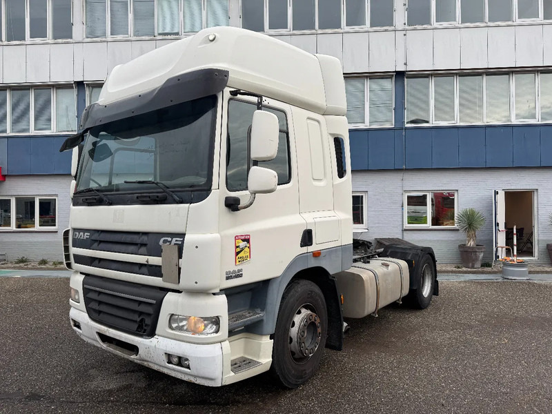 DAF CF 85.460 4X2 EURO 5 SLEEPER CAB - وحدة جر: صورة 1 DAF CF 85.460 4X2 EURO 5 SLEEPER CAB - وحدة جر: صورة 1