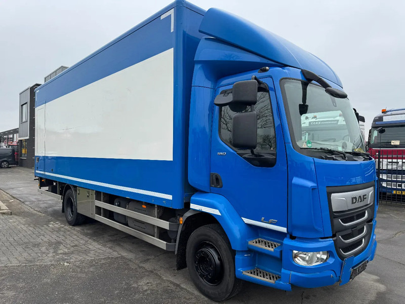 DAF LF 180 4X2 - EURO 6 + DHOLLANDIA LIFT + TÜV 09-2025 - شاحنة مقفلة: صورة 3 DAF LF 180 4X2 - EURO 6 + DHOLLANDIA LIFT + TÜV 09-2025 - شاحنة مقفلة: صورة 3