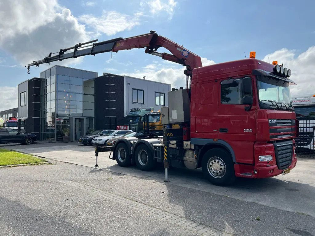 DAF XF 105.460 6X4 EURO 5 + HMF 4220 K6 + REMOTE CON - وحدة جر: صورة 3 DAF XF 105.460 6X4 EURO 5 + HMF 4220 K6 + REMOTE CON - وحدة جر: صورة 3