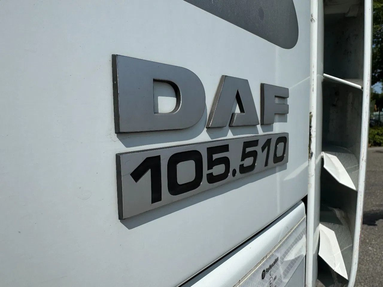 DAF XF 105.510 4X2 SKIRTS ADR RETARDER STANDKLIMA - وحدة جر: صورة 5 DAF XF 105.510 4X2 SKIRTS ADR RETARDER STANDKLIMA - وحدة جر: صورة 5