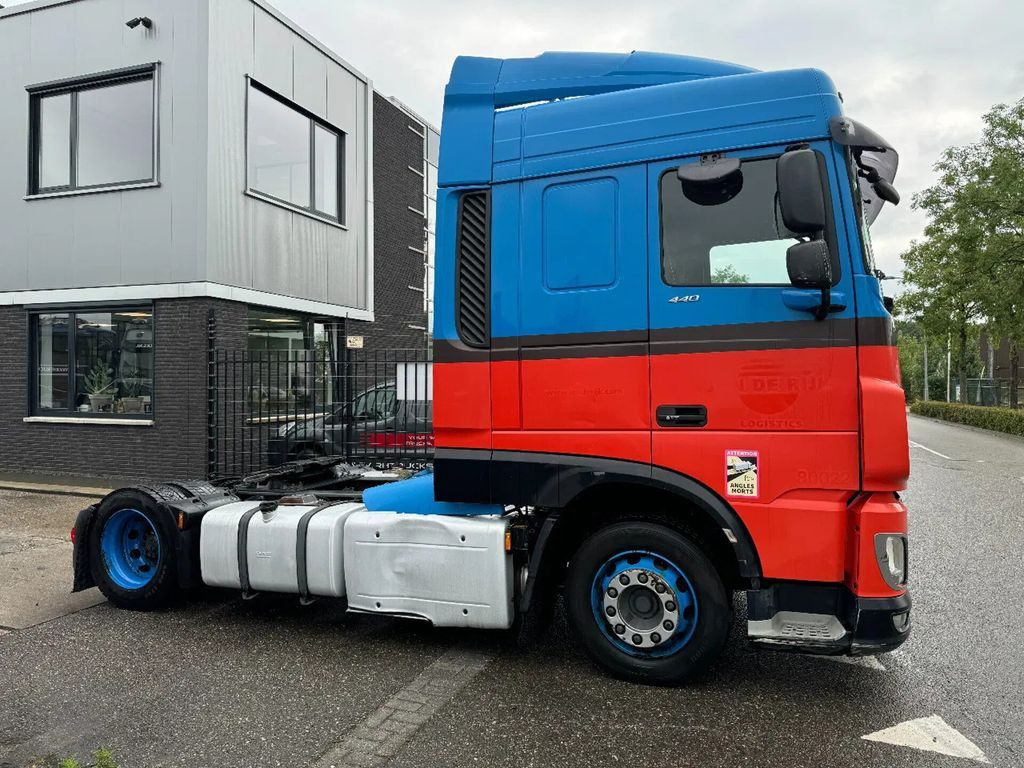 DAF XF 440 4X2 EURO 6 MEGA LOW DECK - وحدة جر: صورة 4 DAF XF 440 4X2 EURO 6 MEGA LOW DECK - وحدة جر: صورة 4