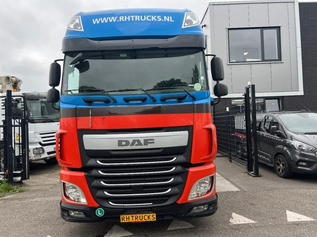 DAF XF 440 4X2 - EURO 6 - MEGA - وحدة جر: صورة 2 DAF XF 440 4X2 - EURO 6 - MEGA - وحدة جر: صورة 2