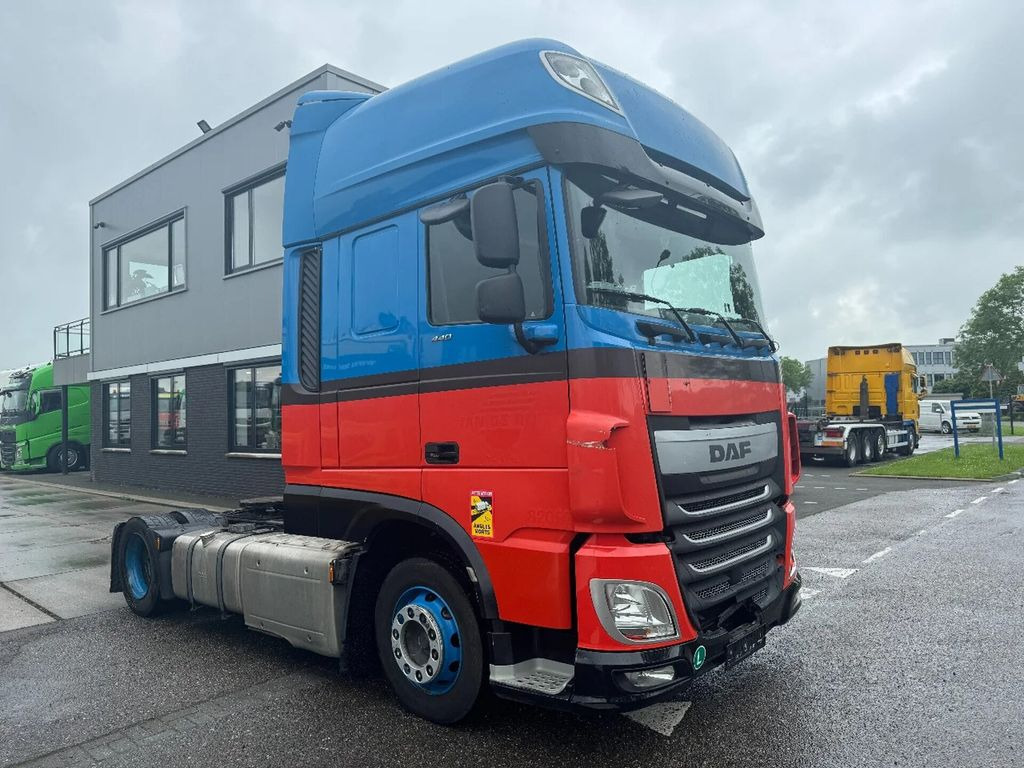 DAF XF 440 4X2 LOW DECK EURO 6 - وحدة جر: صورة 3 DAF XF 440 4X2 LOW DECK EURO 6 - وحدة جر: صورة 3